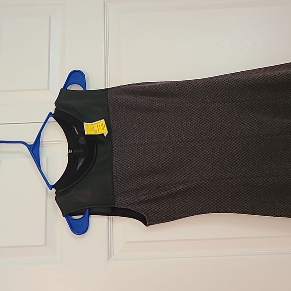 Ivanka Trump Aline gray & black mini dress - Picture 6 of 6